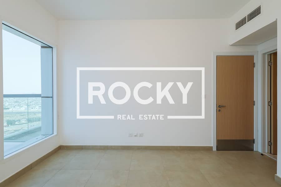 Closed and Fitted Kitchen | Brand New Apartment - Image 10