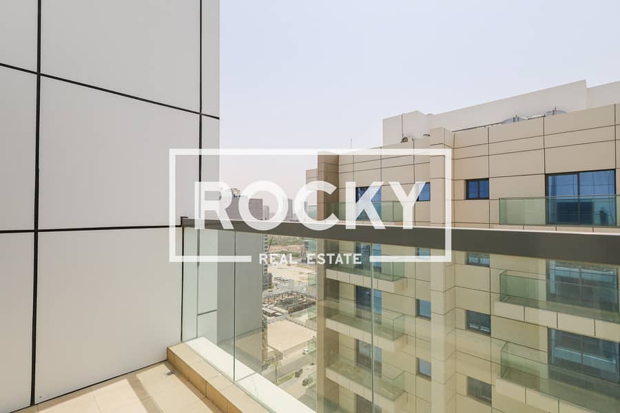 Closed and Fitted Kitchen | Brand New Apartment - Image 16