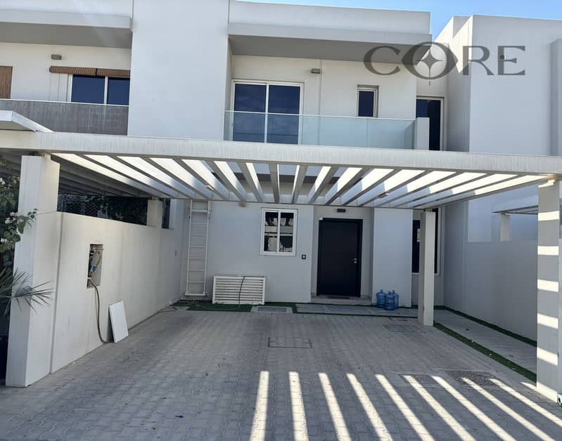 3 br Townhouse in Mudon | Large Landscaped Garden