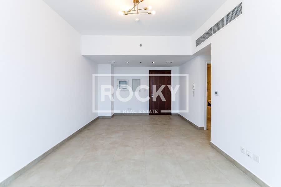 Spacious 2 Bedroom | Brand New | Prime location