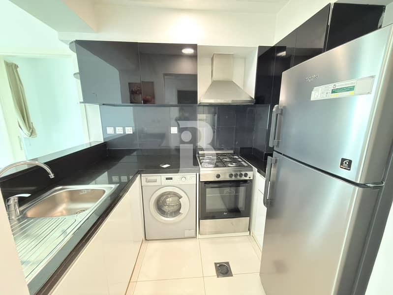 CLASSY 1BR | HIGH FLOOR | SPACIOUS | BEST DEAL - Image 10