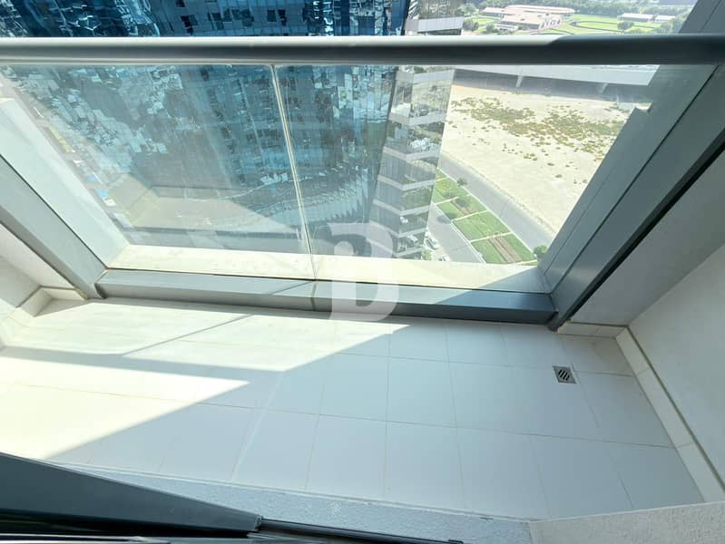 CLASSY 1BR | HIGH FLOOR | SPACIOUS | BEST DEAL - Image 11