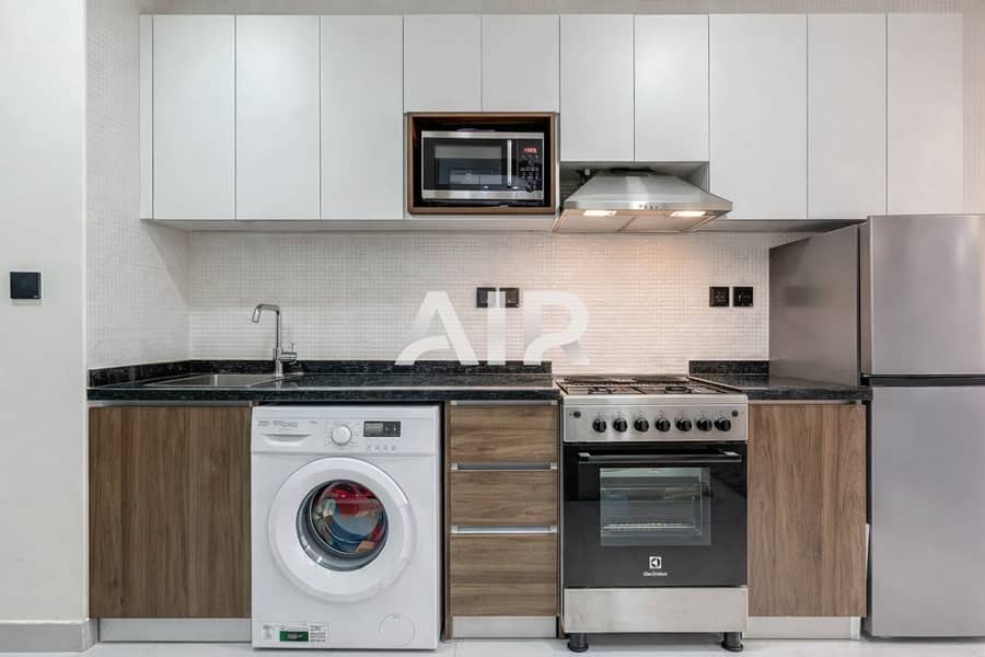 Stylish Studio | Elz by Danube | Rented