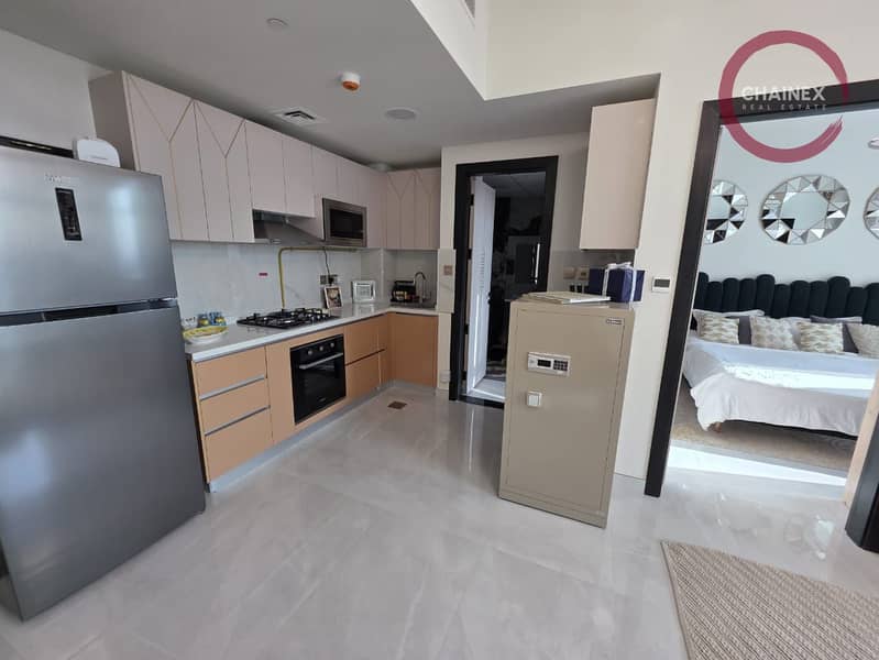 Cozy | Fully Furnished | High Floor - Image 12