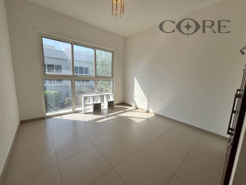 3 br Townhouse in Mudon | Large Landscaped Garden