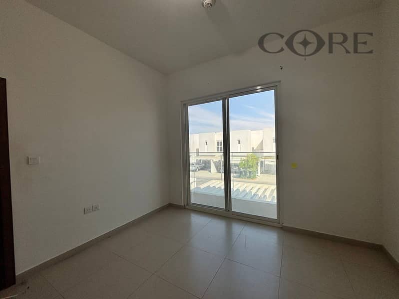 3 br Townhouse in Mudon | Large Landscaped Garden - Image 7