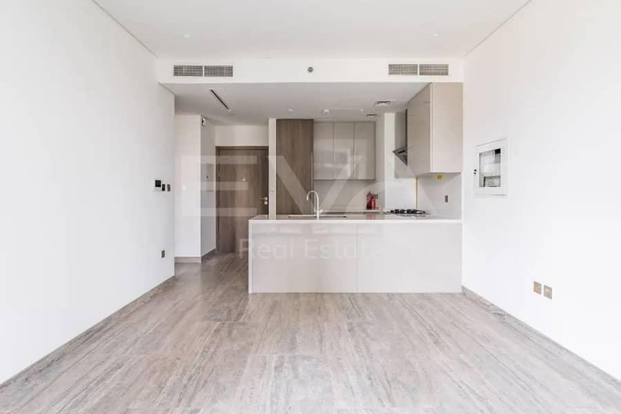 Vacant | Unfurnished | Fully Equipped Kitchen