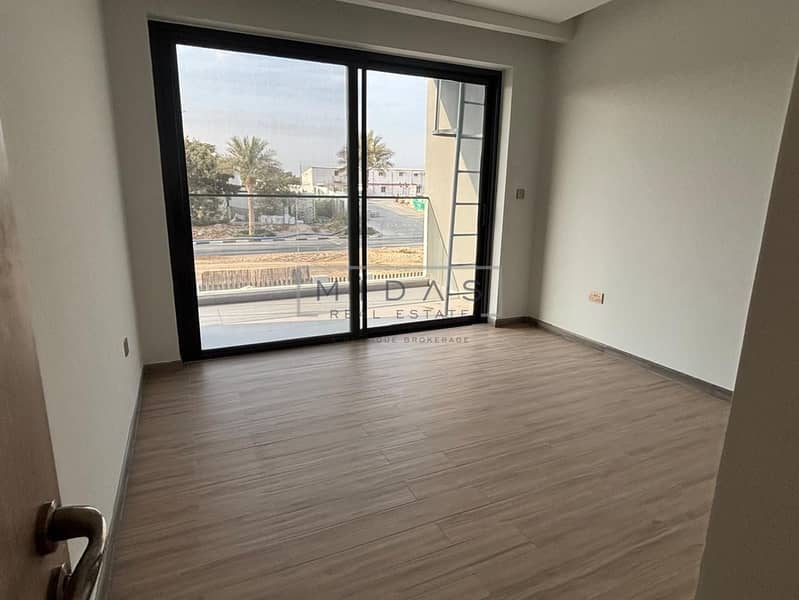 5BR/Spacious /Big Balcony/Close to Park/Close to School/Perfect for Family Living - Image 10