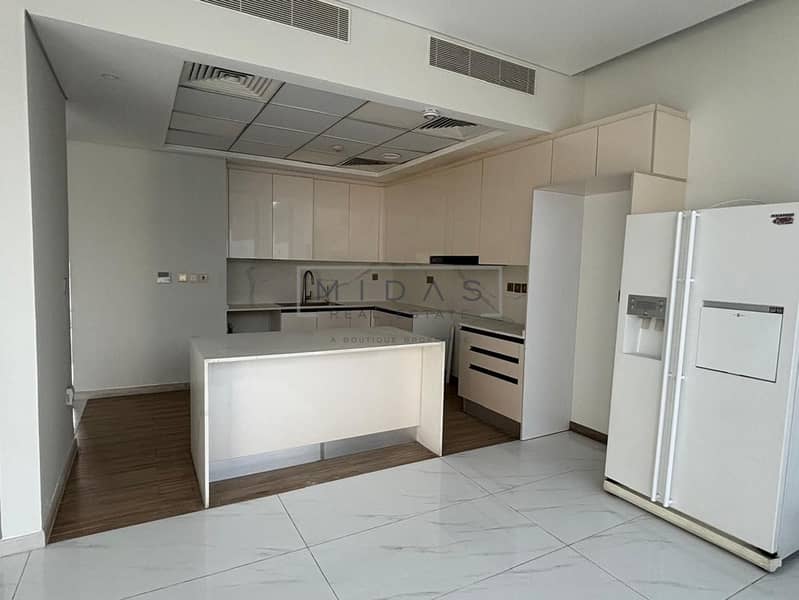 5BR/Spacious /Big Balcony/Close to Park/Close to School/Perfect for Family Living - Image 11