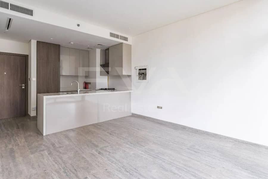 Vacant | Unfurnished | Fully Equipped Kitchen