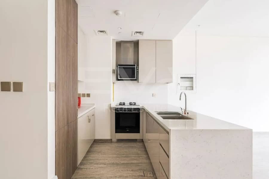 Vacant | Unfurnished | Fully Equipped Kitchen - Image 7