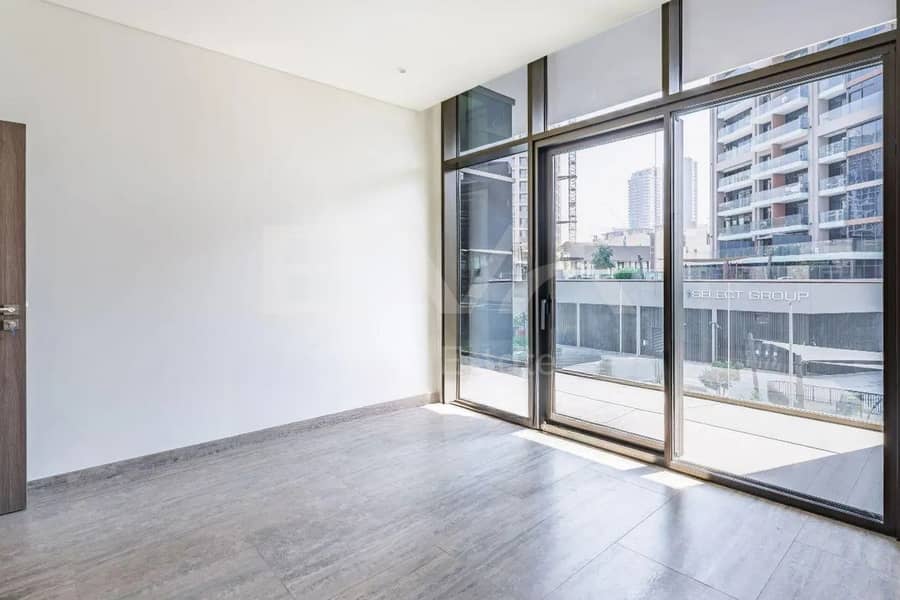 Vacant | Unfurnished | Fully Equipped Kitchen - Image 10