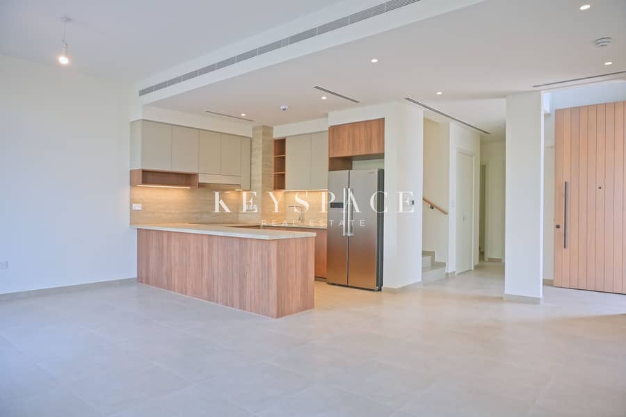 ELEGANT 4BR VILLA l G + 1 FLOOR l BRAND NEW l SINGLE ROW - Image 6