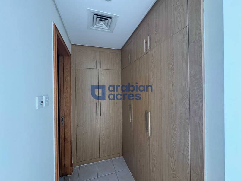 Well Maintained | Exclusive | Very Spacious - Image 7