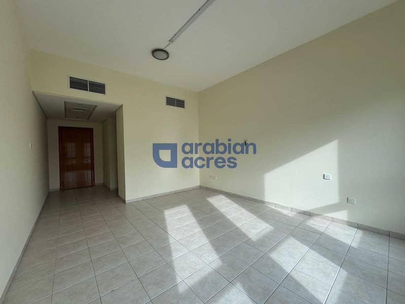 Well Maintained | Exclusive | Very Spacious - Image 8