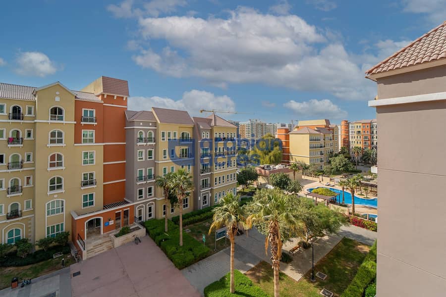 Exclusive | Very Spacious | Well Maintained - Image 21