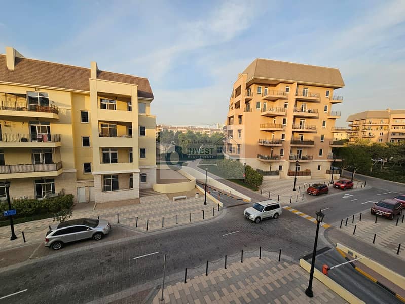 Spacious | 3BHK | Balcony - Image 19