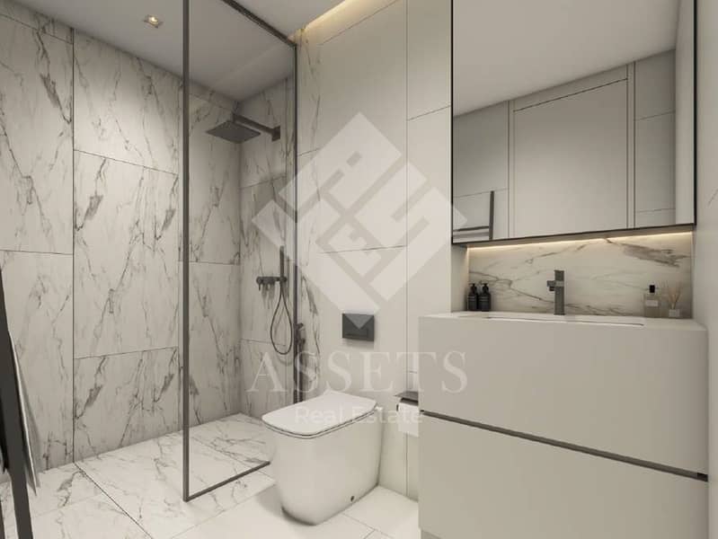 Luxury 1BR Apartment | Front View - Creek and MBR