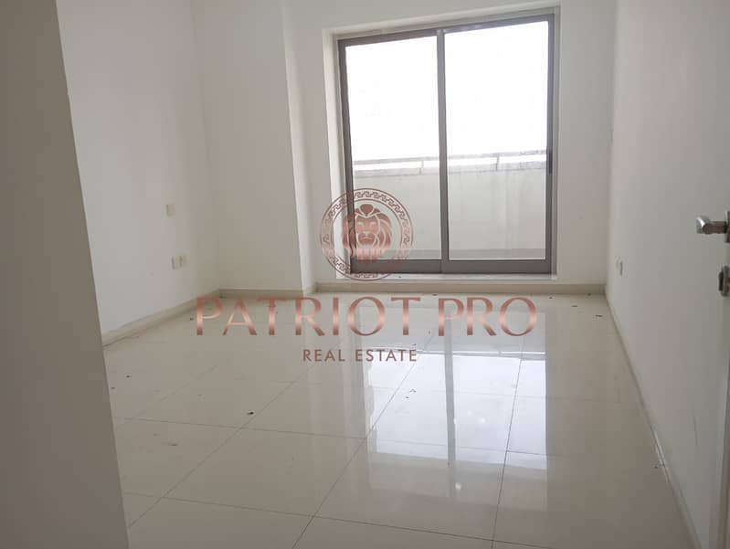 Spacious 2 BR Apartment in Barsha Heights - Image 11