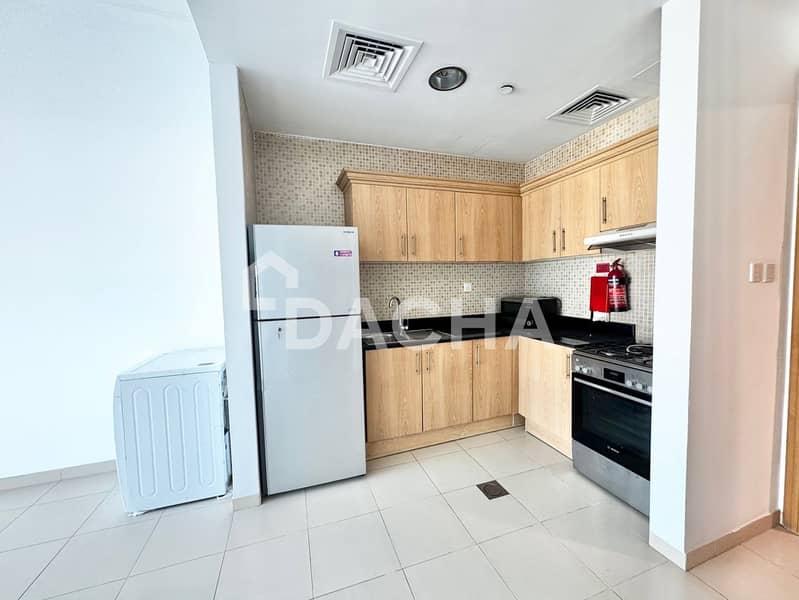 Available | Unfurnished | Canal/Burj Khalifa View