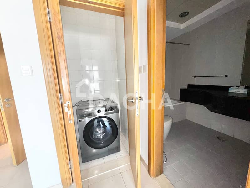 Available | Unfurnished | Canal/Burj Khalifa View - Image 9