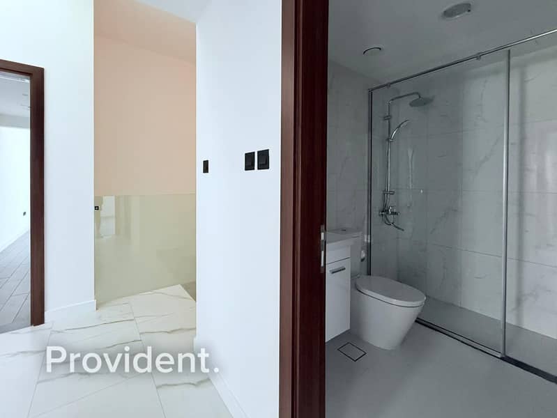 Corner Unit | Close to Amenities | Handover Soon - Image 10