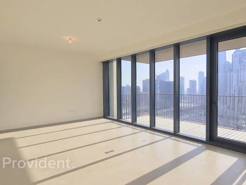 Large Layout | Boulevard View | Multiple Options