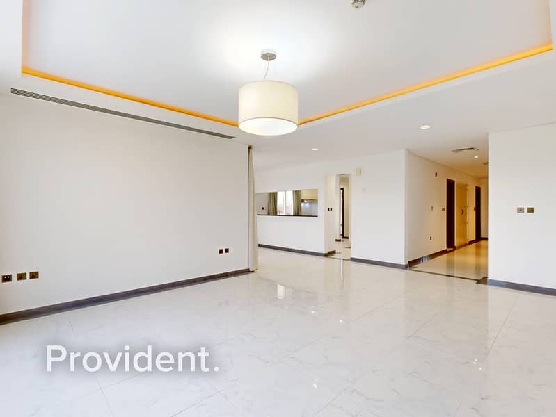 Exclusive | Panoramic Polo View | Vacant - Image 8