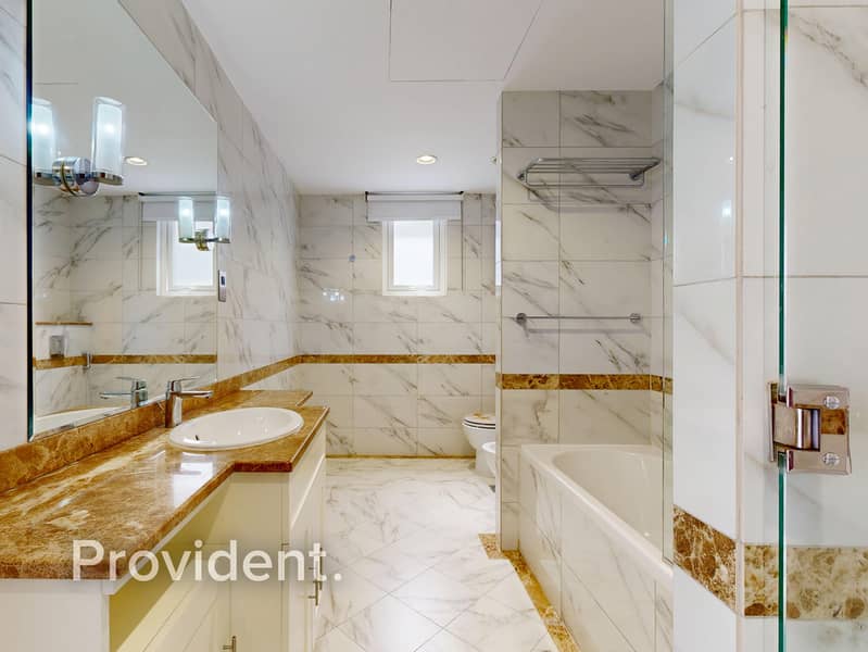 Exclusive | Panoramic Polo View | Vacant - Image 23