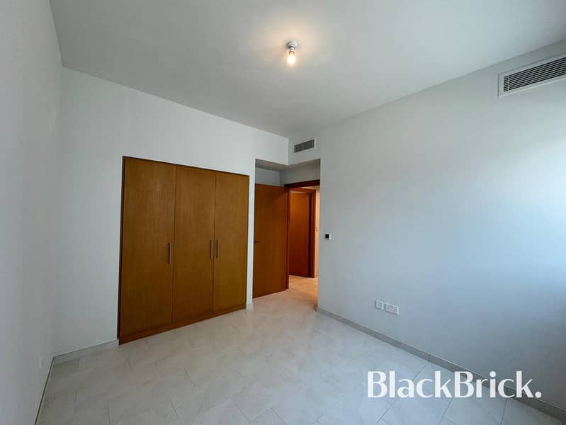 Poolside Family Home | Premium amenities - Image 7