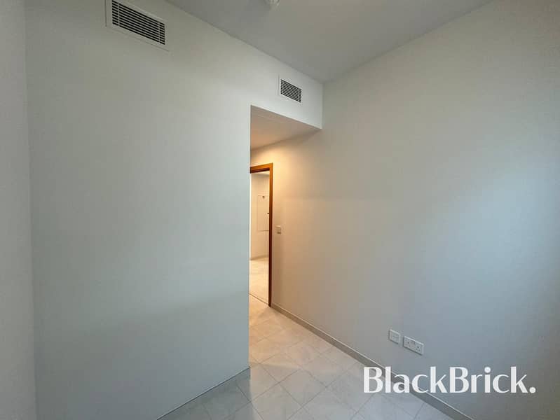 Poolside Family Home | Premium amenities - Image 17