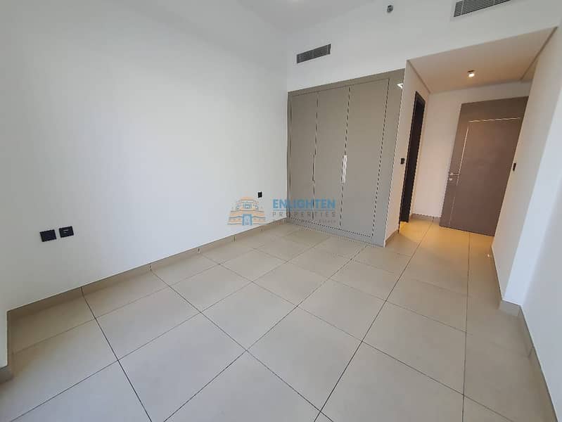 Un-furnished 1BR+Study | Mid floor | Ready To Move