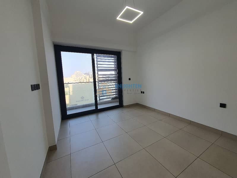 Un-furnished 1BR+Study | Mid floor | Ready To Move