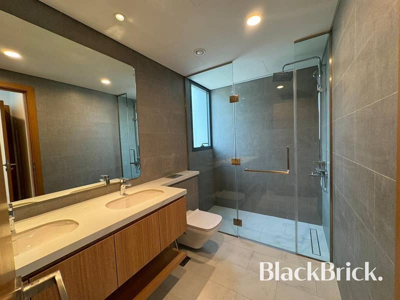 Poolside Family Home | Premium amenities - Image 29