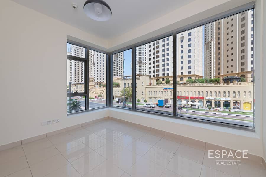 Water Level | Spacious 1BR | Chiller Free - Image 6