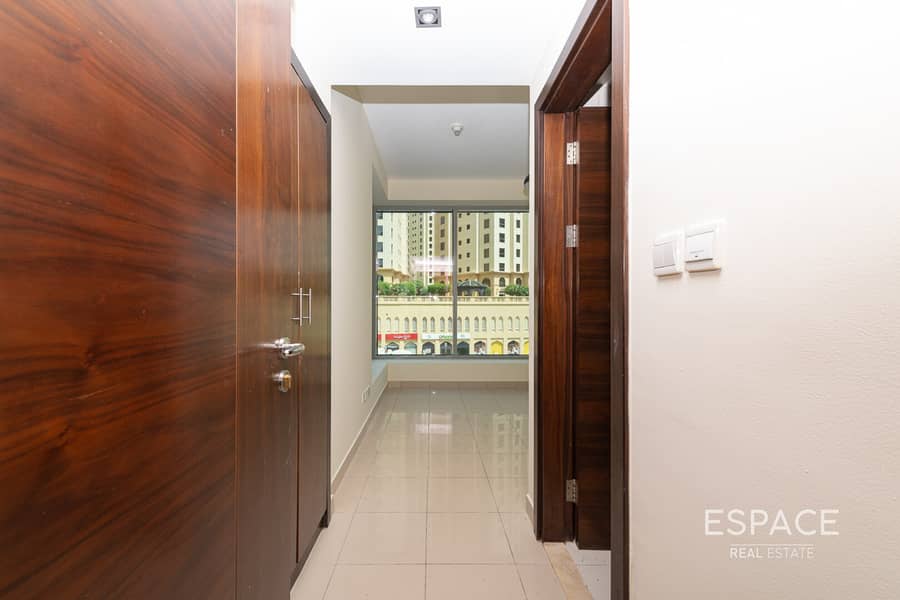 Water Level | Spacious 1BR | Chiller Free - Image 7