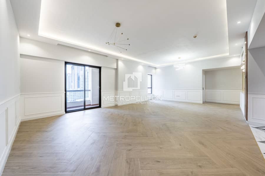 Marina Skyline View | Upgraded | Spacious Layout