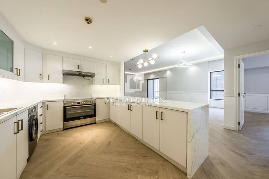 Marina Skyline View | Upgraded | Spacious Layout - Image 14