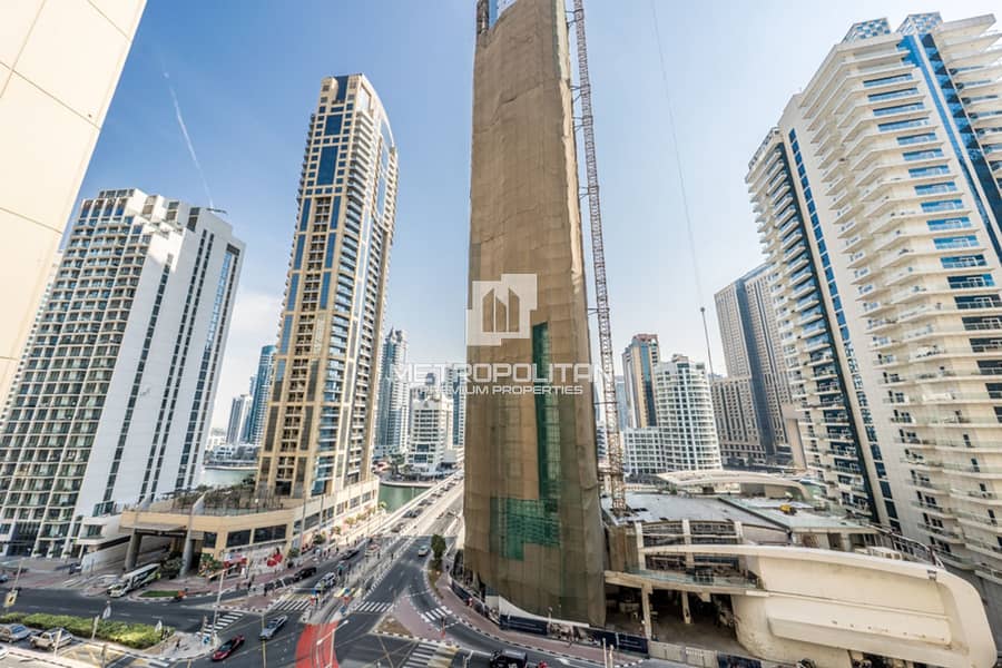 Marina Skyline View | Upgraded | Spacious Layout - Image 30