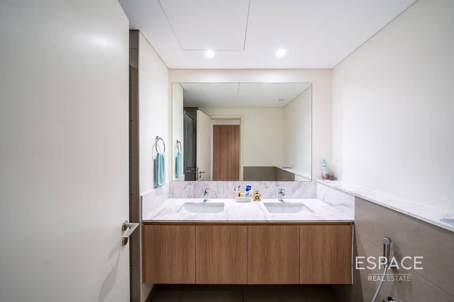 Vastu | Vacant | Landscaped | Furnished - Image 16