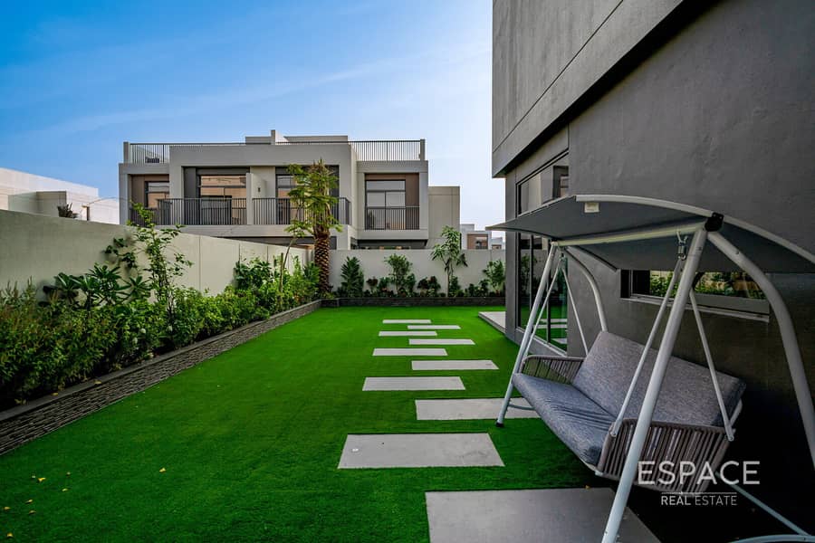 Vastu | Vacant | Landscaped | Furnished - Image 17