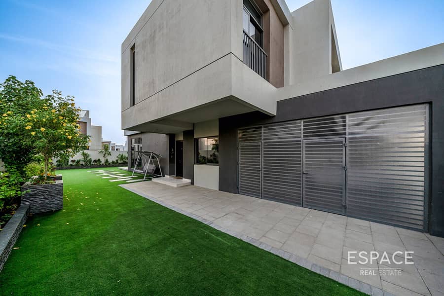 Vastu | Vacant | Landscaped | Furnished - Image 18