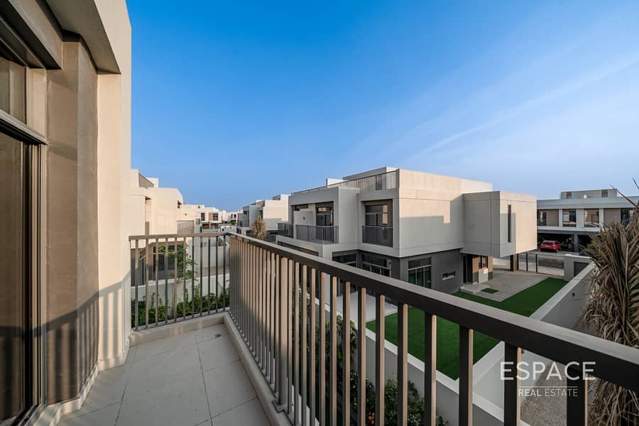 Vastu | Vacant | Landscaped | Furnished - Image 19