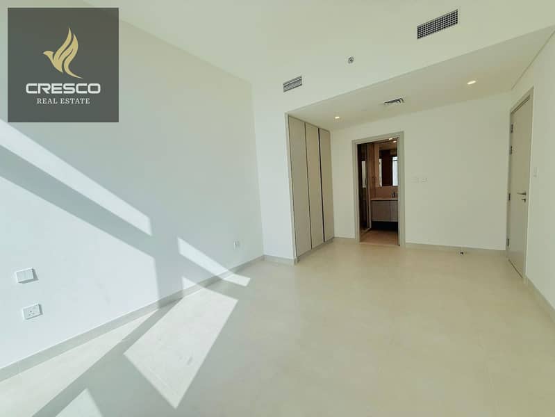 Luxurious | Waterfront Living | Prime Location - Image 6