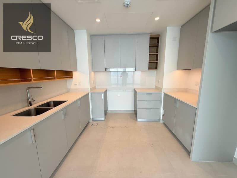 High End | Waterfront Living | Prime Location - Image 7