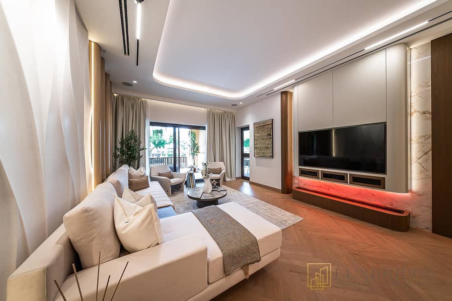 Vacant | Sea View | Prime Location