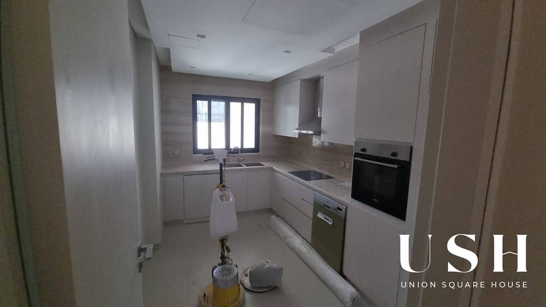 Next to Pool | Standalone | Vacant - Image 10