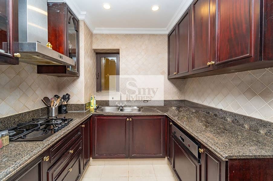 Spacious 1 Bedroom | Burj Khalifa View | Vacant