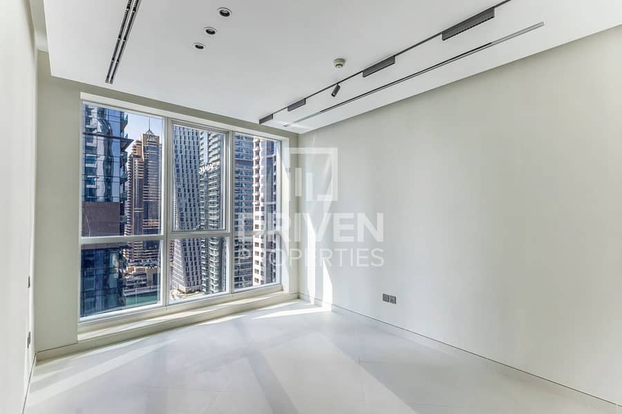 Fully Renovated | Amazing Marina View | Big Layout - Image 8