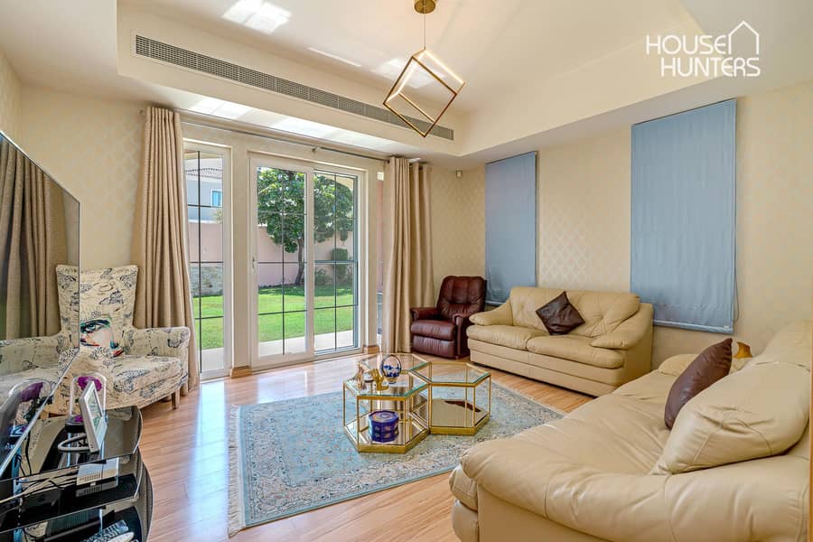 Stunning home| Large plot| Upgraded - Image 12